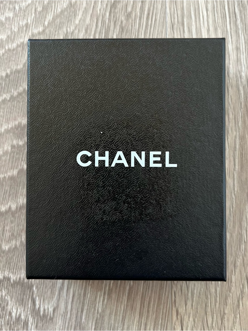 Chanel Box (BB339)